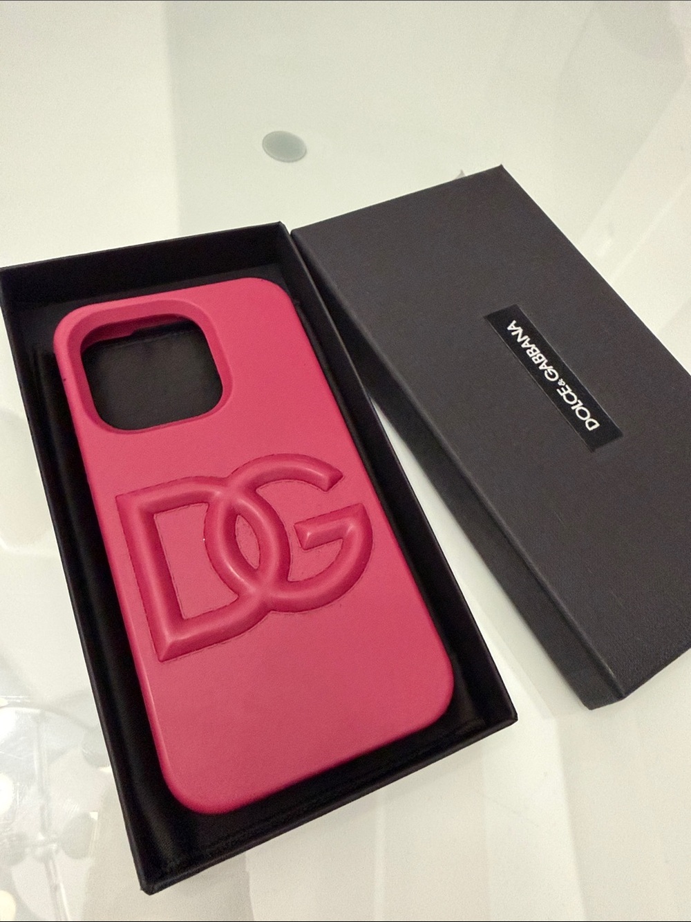 Dolce & Gabbana Pink gonna iPhone 14 Pro